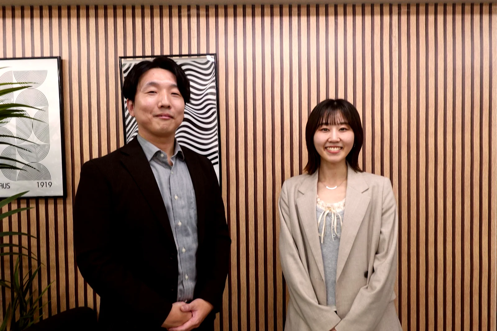 山﨑弘基（左）と我妻伊杏（右）